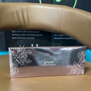 Girlactik Makeup Palette